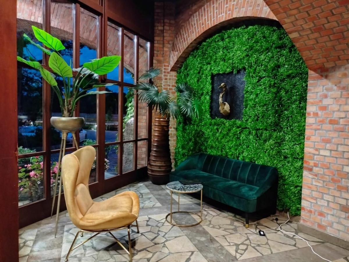 Hotel Sphinx Zabia Wola Dış mekan fotoğraf