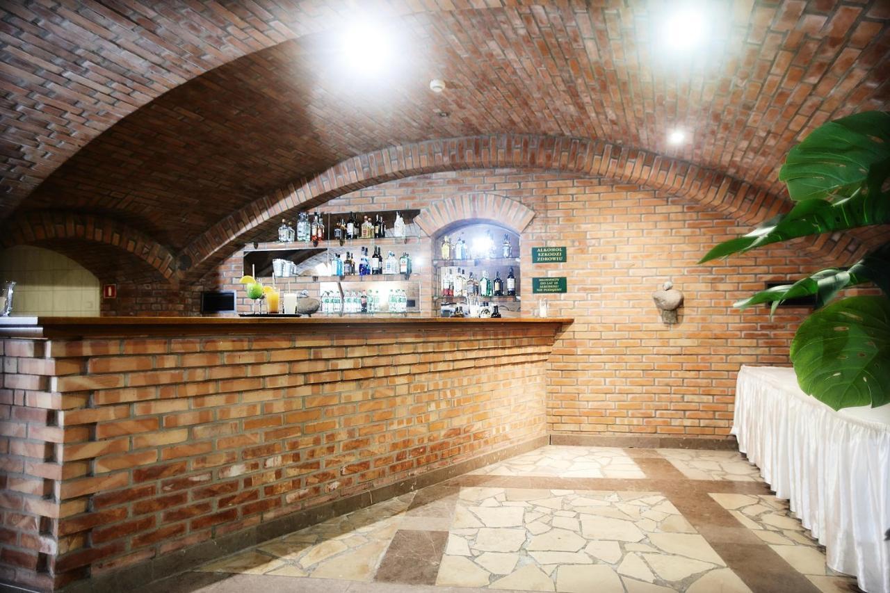 Hotel Sphinx Zabia Wola Dış mekan fotoğraf